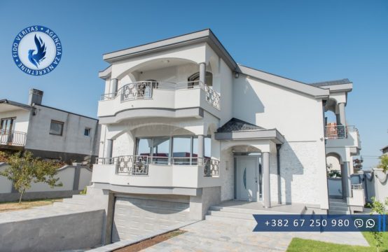 Izdaje se kuća rezidencijalnog tipa, Zlatica, Podgorica